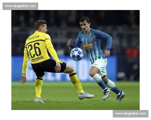 高清流畅足球赛事直播APP下载畅享实时精彩对决全程不漏每一球 - 副本 - 副本 - 副本 (3)